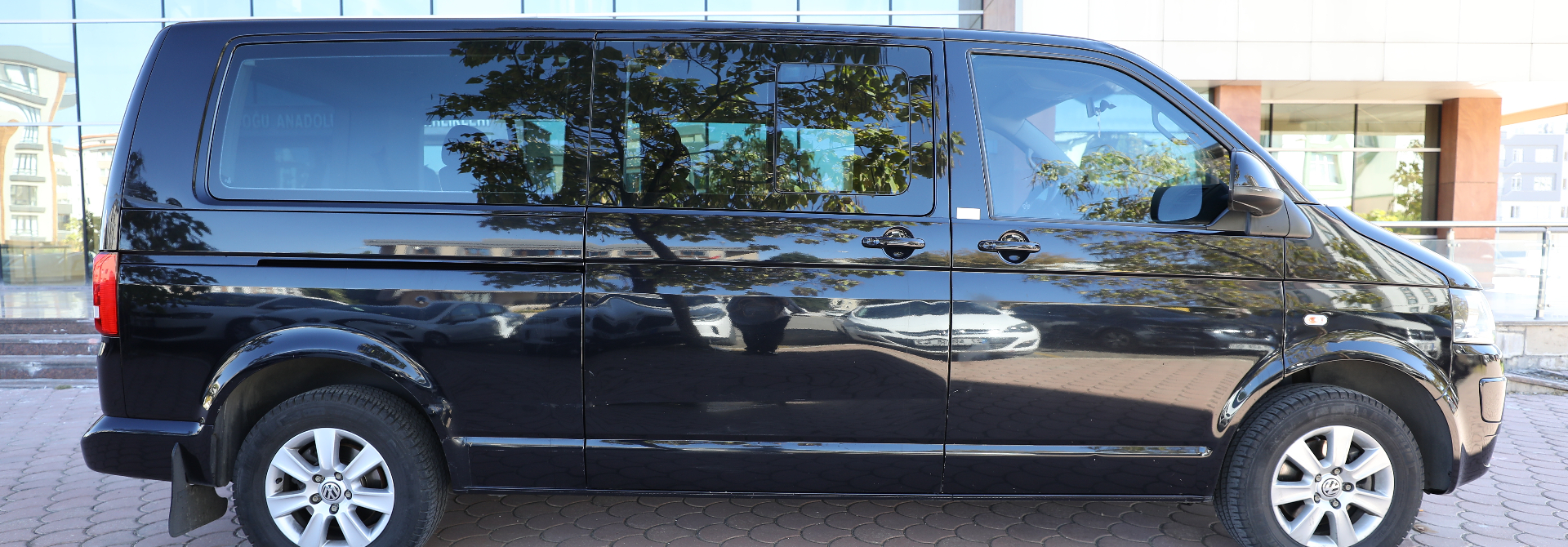 GÜNEYDOĞU ANADOLU İHRACATÇI BİRLİKLERİ GENEL SEKRETERLİĞİ'NDEN  SATILIK  2011 Model Volkswagen Carevelle Comfortline 2.0 TDI 140 Hp Dizel (Manuel Vites)